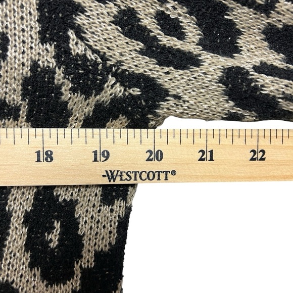 89th & Madison Black and Cream Leopard Print Sweater Women’s Size Large - Picture 5 of 9